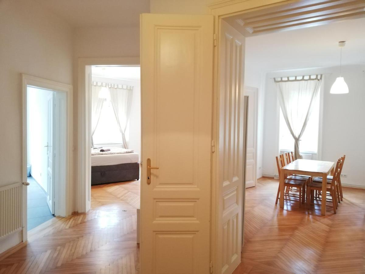 Central Living Apartments - Schoenbrunn เวียนนา ภายนอก รูปภาพ