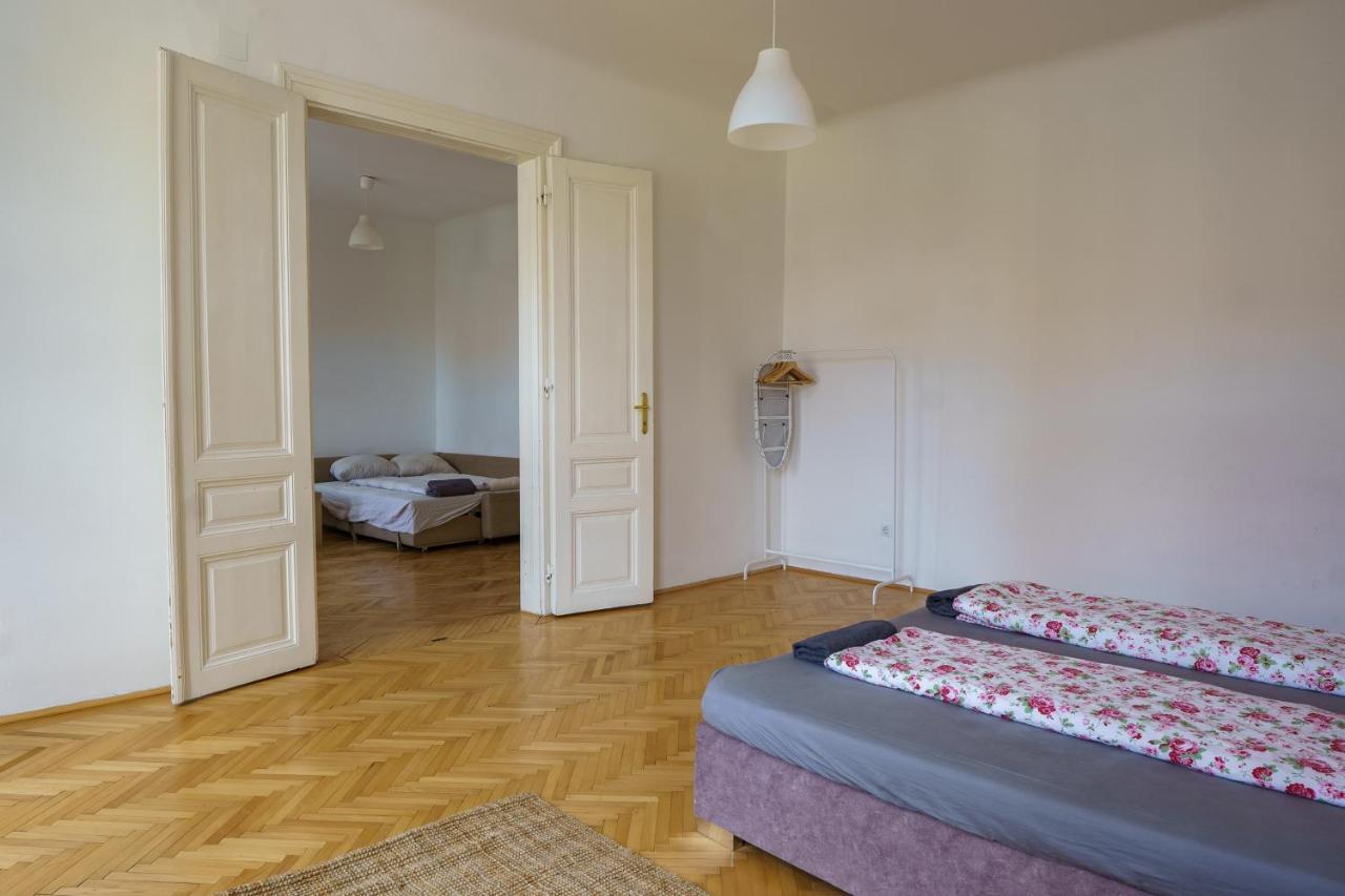 Central Living Apartments - Schoenbrunn เวียนนา ภายนอก รูปภาพ